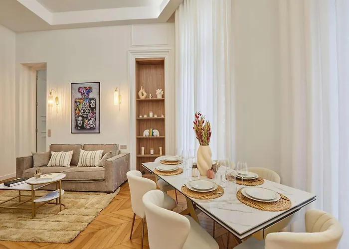 Sublime, Luxurious Flat Ac Matignon St Honore