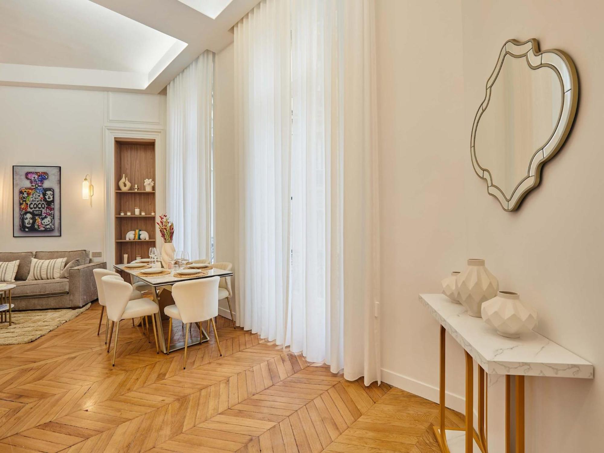 Sublime, Luxurious Flat Ac Matignon St Honore Parigi